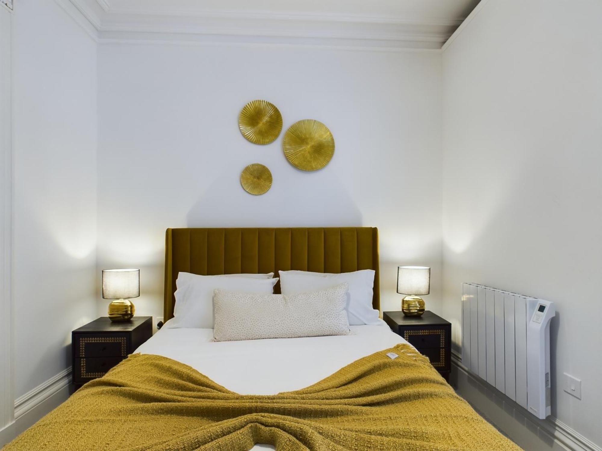 דירות צ'לטנהם Belle Vue Regency King Size W Free Parking מראה חיצוני תמונה
