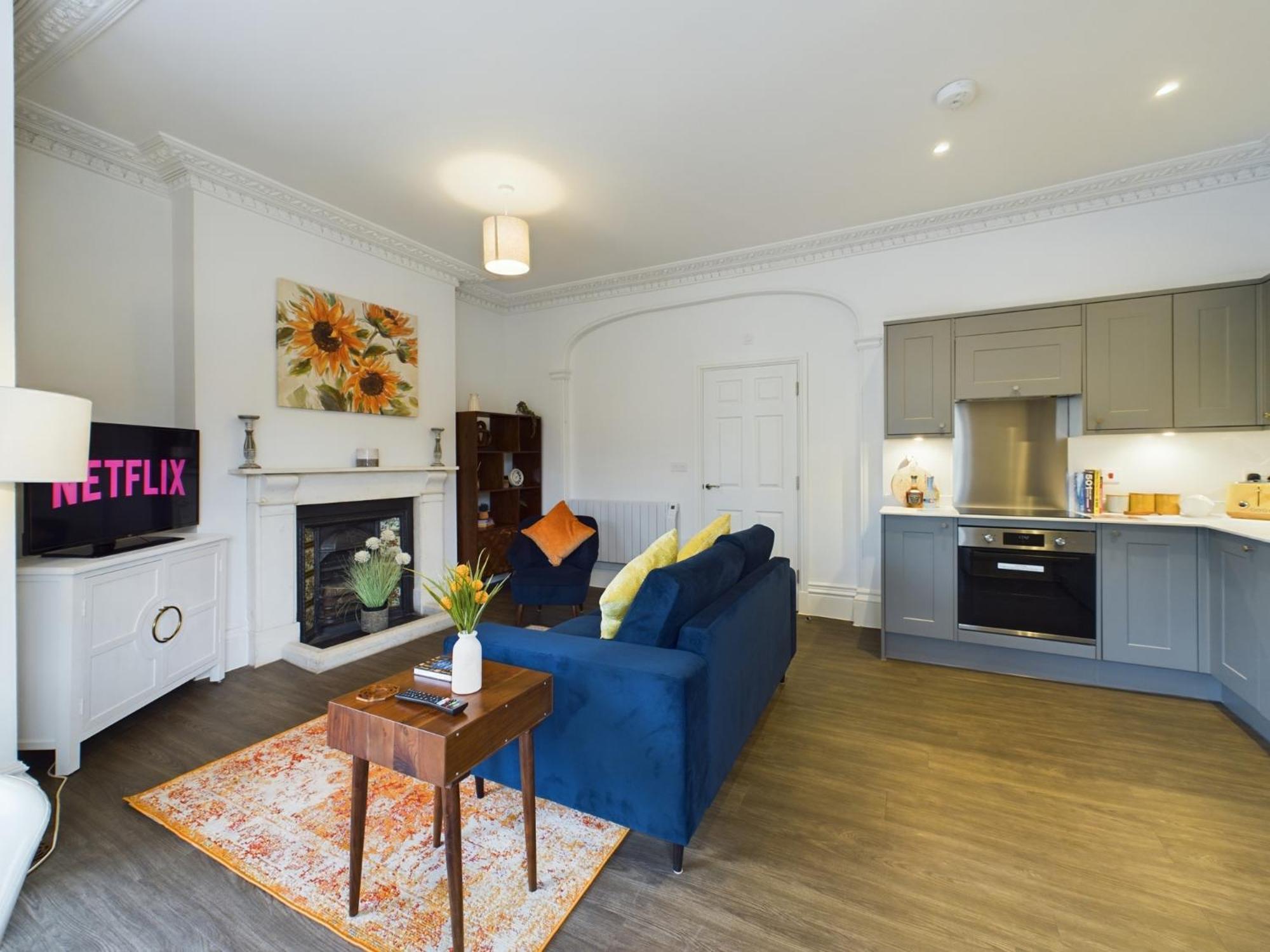 דירות צ'לטנהם Belle Vue Regency King Size W Free Parking מראה חיצוני תמונה