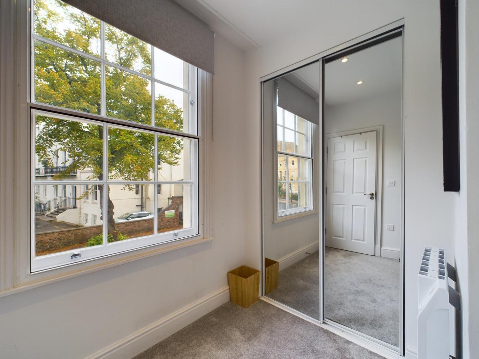 דירות צ'לטנהם Belle Vue Regency King Size W Free Parking מראה חיצוני תמונה